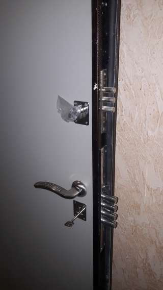 Установка и замена дверных замков