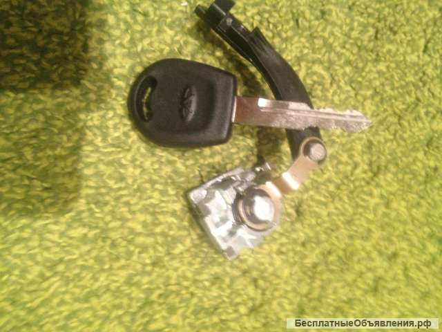 Замок двери передней левой Chery Tiggo