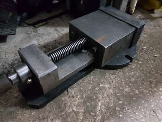 Тиски станочные СССР раритет губы 19/16 см