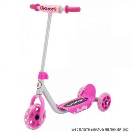 Детский трехколесный самокат Razor Lil Kick
