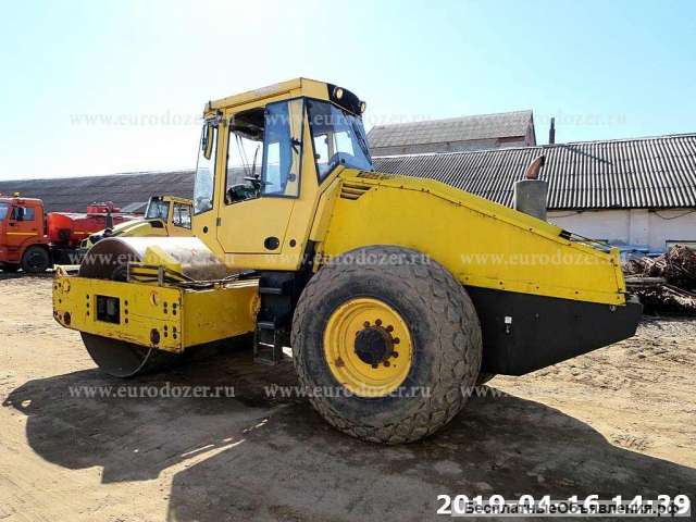 Грунтовый каток BOMAG 213 D-40