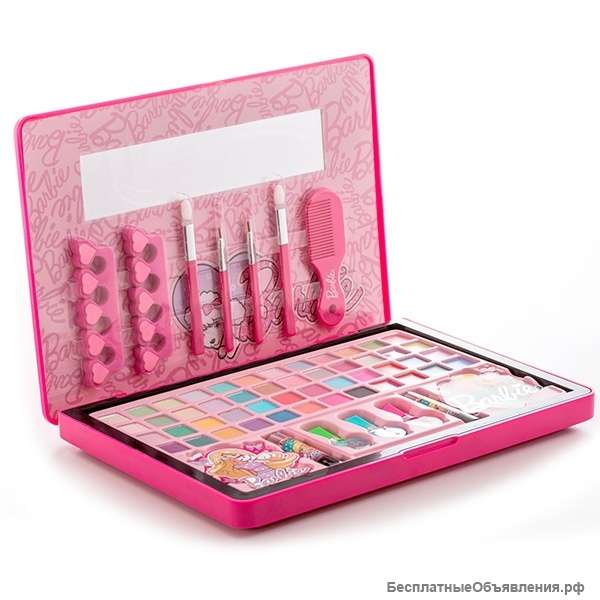 Большой набор декоративной косметики Markwins Barbie