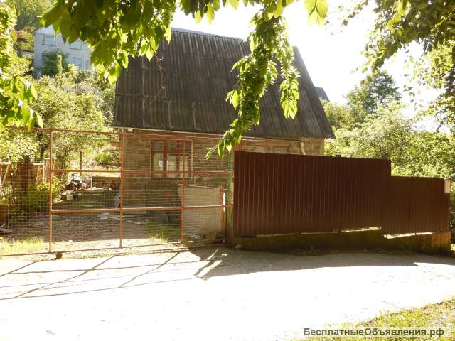 Земельный участок с домом