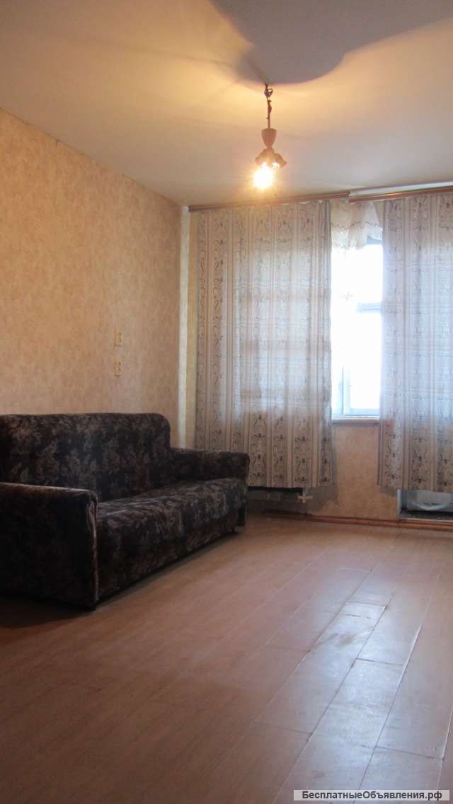 1 комн. кв-ра, Вятская, 7/9п; 30/18/5 Цена 1800000