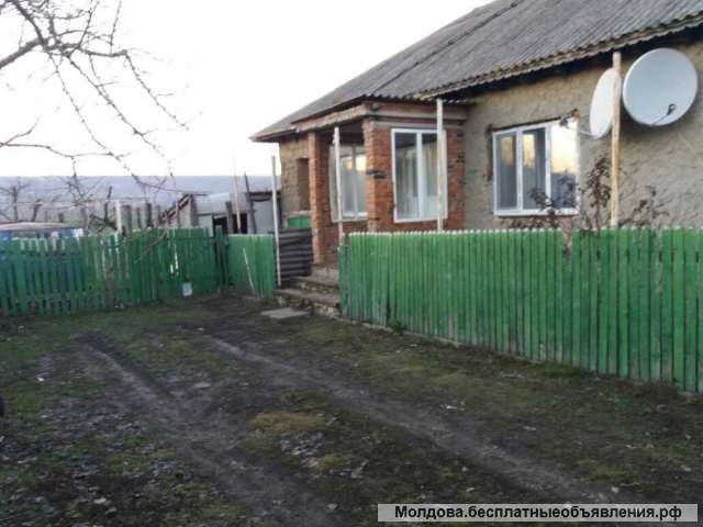 Жилой дом с земельным участком