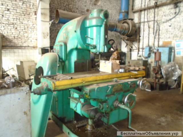 Станок вертикально-фрезерный 6М13П