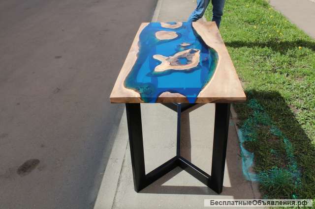 Стол из слэба (кавказский орех) и эпоксидной смолы