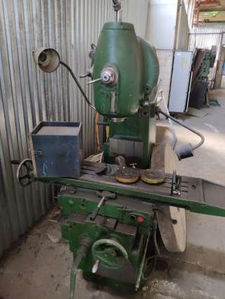 Фрезерный вертикальный консольный станок 6н10