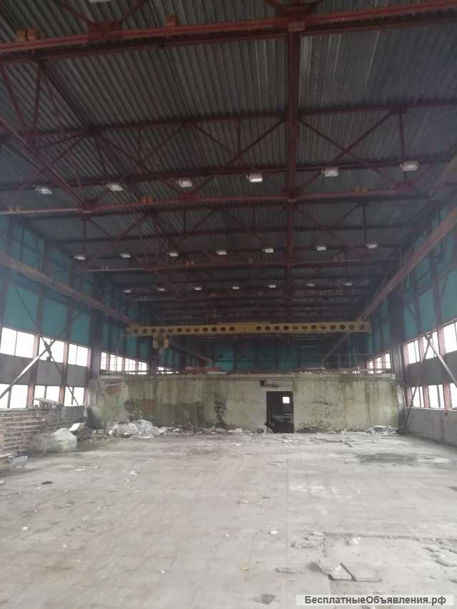 Металлический ангар под демонтаж