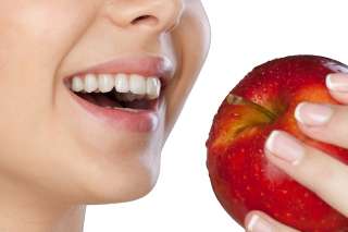 Гибкие зубные протезы из нейлона всего за 10 дней с гарантией