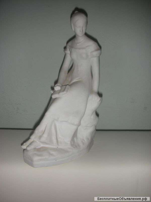 Статуэтка "Татьяна Ларина" з-д Вербилки (батист) 50-е годы