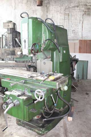 Станок вертикально фрезерный ВМ127