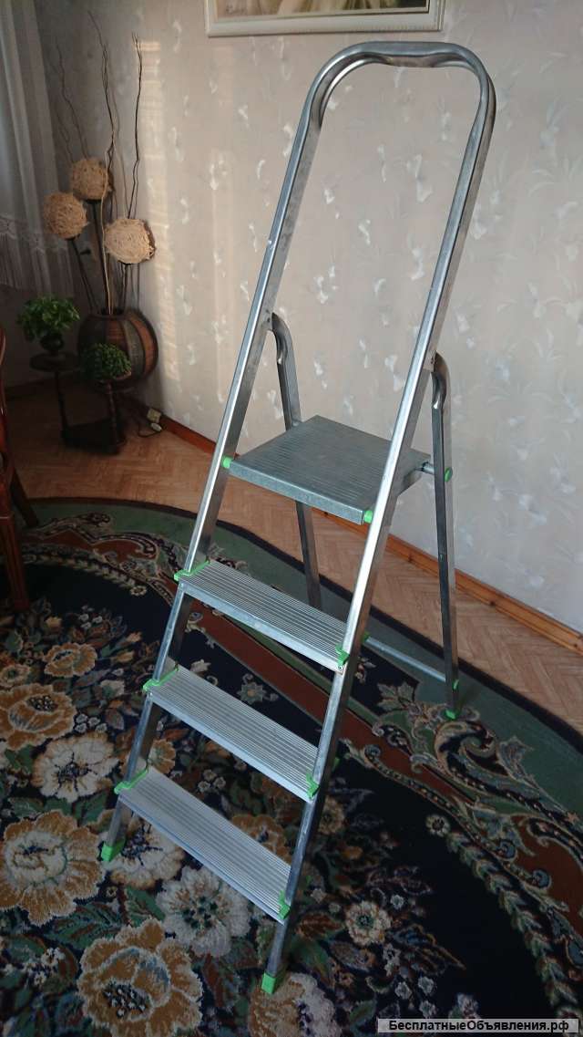 Лестница-стремянка 4 ступени, алюминий