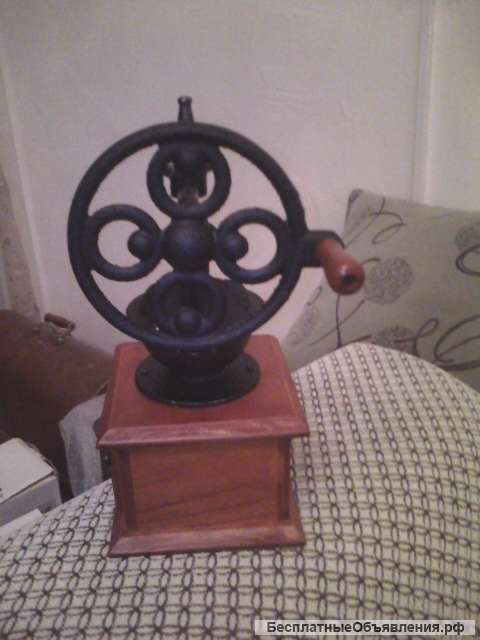 Кофемолка механическая