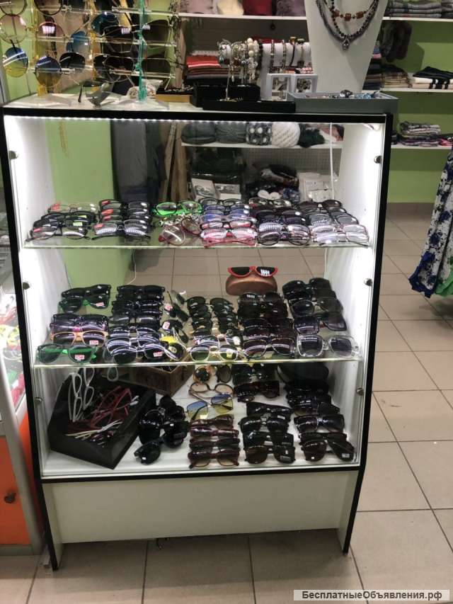 Прилавок остекленный