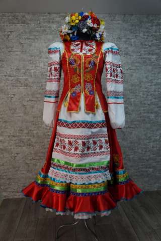 Пошив сценических костюмов