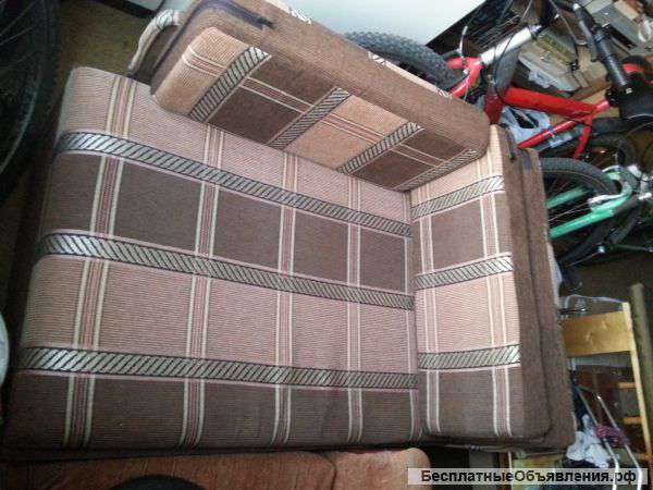 Диван-кушетка. Б/у в отл.состоянии. Торг