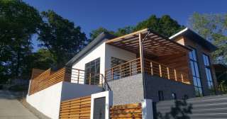 Дом в тихом уединенном месте