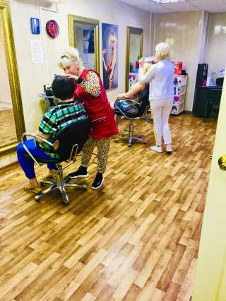 Вакансия-Парикмахер универсал