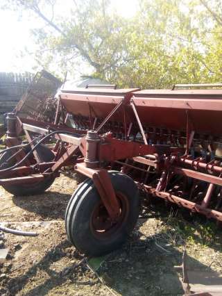 Сеялку зерновую прессовую СЗП-3.6А