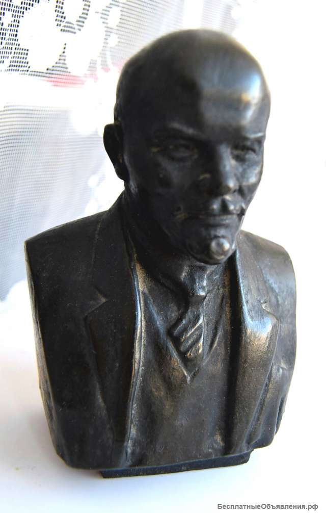 Бюст В.И. Ленина