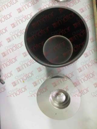 Поршневая группа на Isuzu NQR71 с двигателем 4HG1-T в Новосибирске