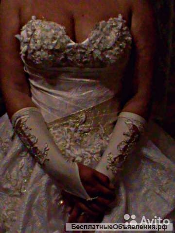 Свадебное платье