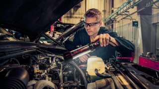 Автослесарь, работа автослесарем