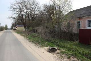 Дом на участке 13,8 соток. в пос. Барсуки на ул. Октябрьскя. Дом кирпичный