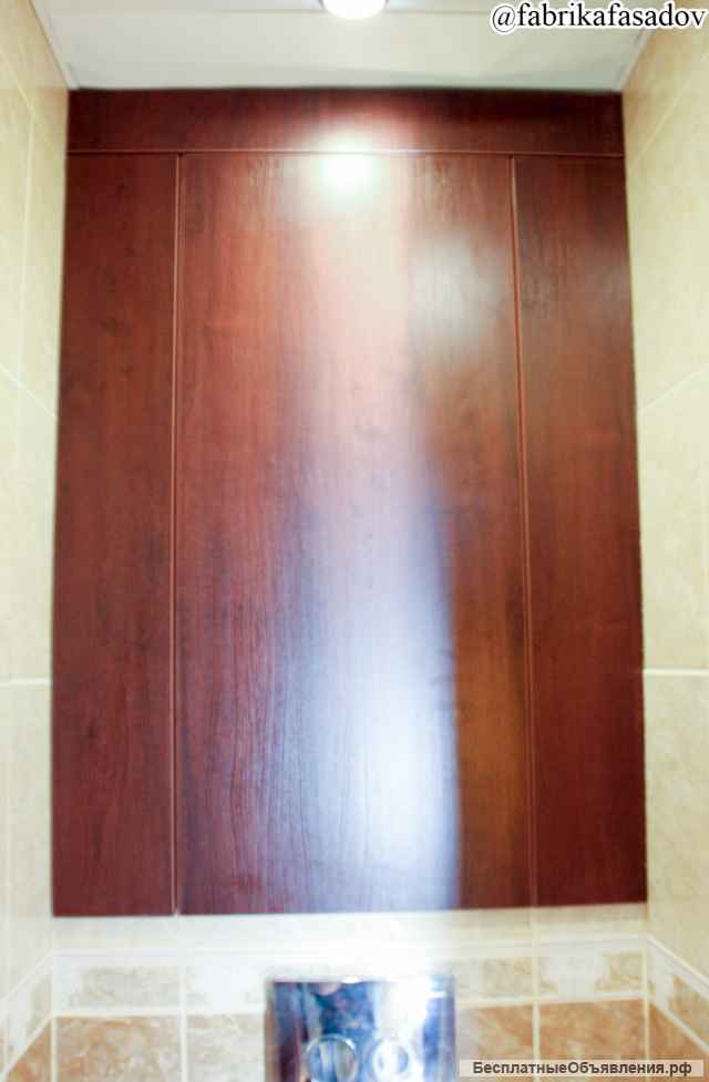 Дверца в потайную ревизионную нишу в санузле