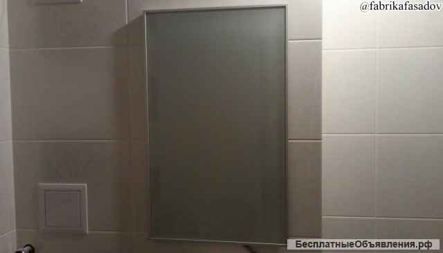 Дверца над инсталляцией в санузле