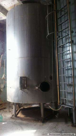 Емкости нержавеющие, объем 25 куб.м.