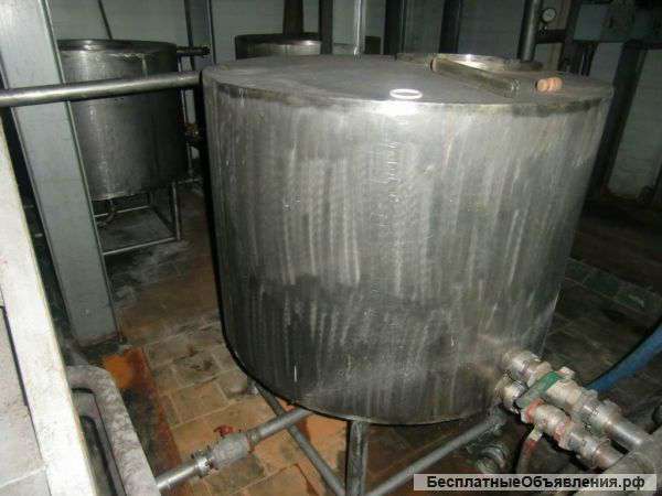 Емкости нержавеющие, объем 0,75 куб.м.