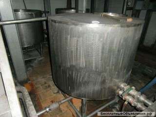 Емкости нержавеющие, объем 0,75 куб.м.