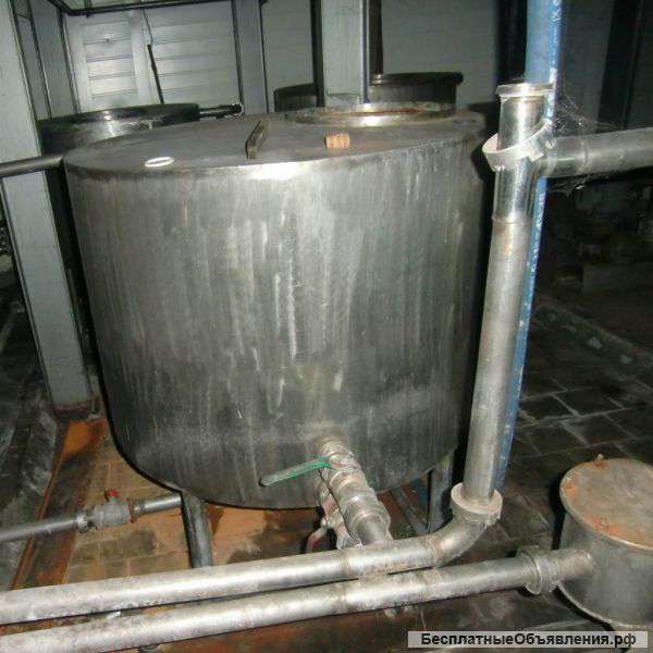 Емкости нержавеющие, объем 0,75 куб.м.