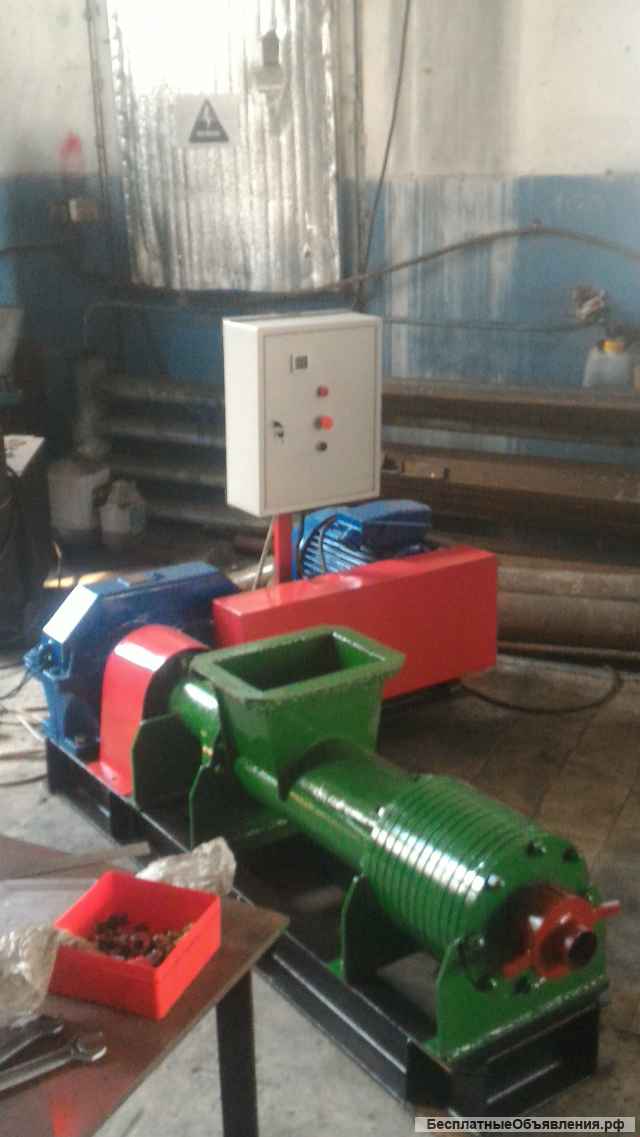 Пресс для брикетирования