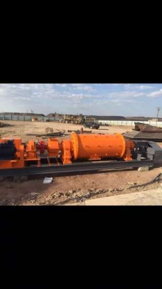 Шаровую мельницу СМ 6008 вместе с шарами (футировки резиновые), состояние новое(на консерваци