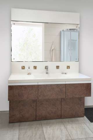 Мебель в ванную комнату