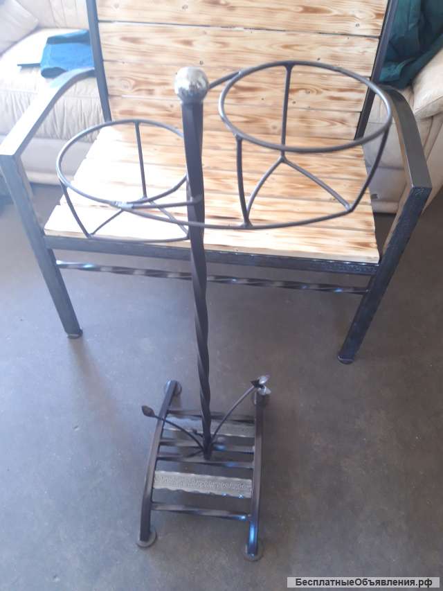 Большой стул