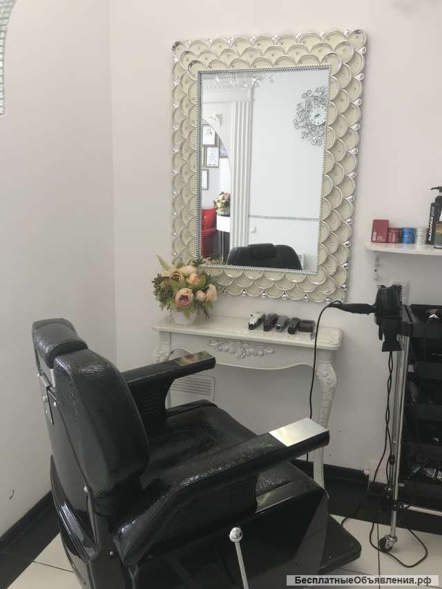 Ищем парикмахера-универсала