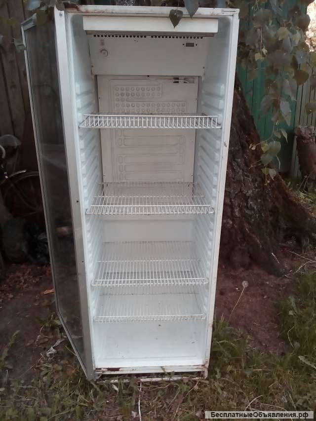 Холодильный шкаф фирмы Gram бу