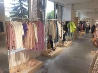 Торговое оборудование для магазина одежды LOOK.ONLINE - изготовление производство