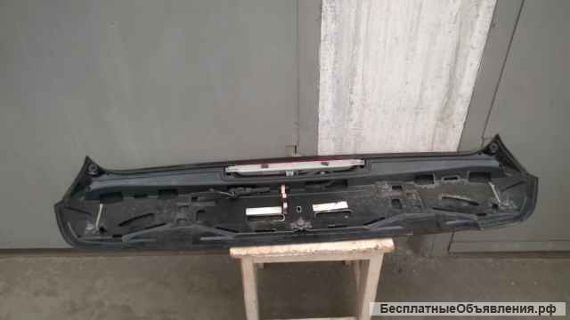 Спойлер крышки багажника BMW X5 e70 со стопом. Накладка, молдинг крышки багажника для BMW X5 E70. БМ