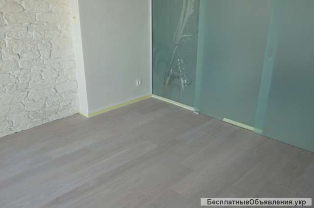 Встановлення плінтусів дерев'яних, пластіковий ПВХ львів та Львівська обл