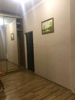 Однокомнатная крупногабаритная квартира в центре Севастополя