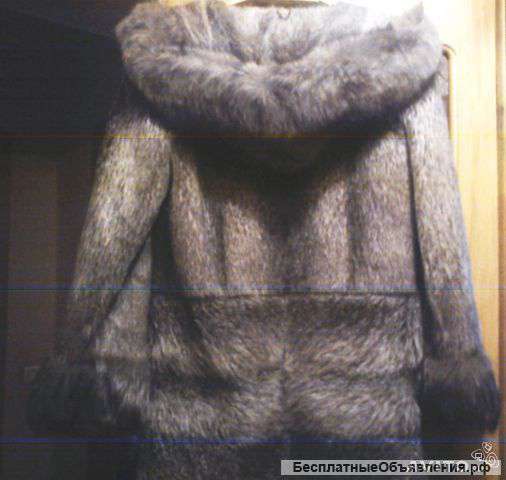Шуба из нутрии с пецовыми рукавами