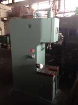 Гидравлический одностоечный пресс П6320