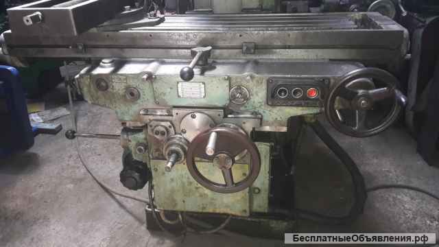 Б/у вертикально-фрезерный станок 6Р12
