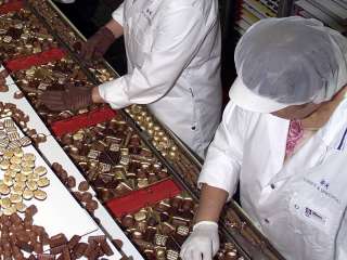 Рабочий на упаковку продукции