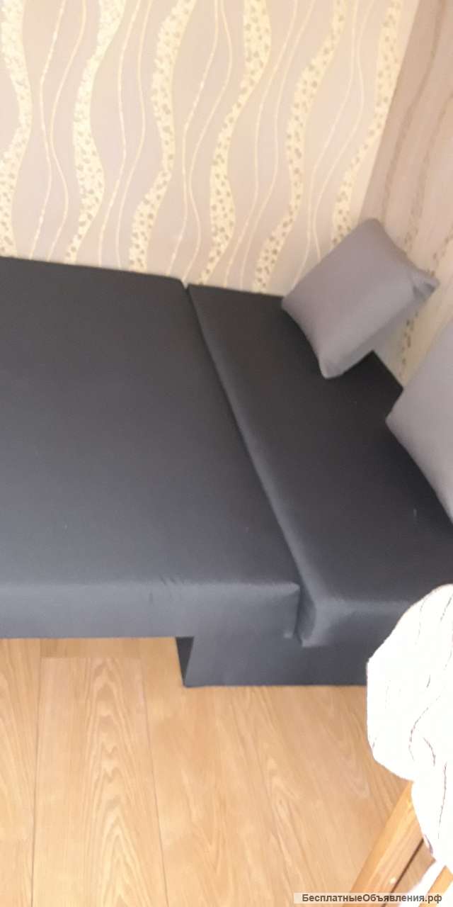 Большой раскладной диван
